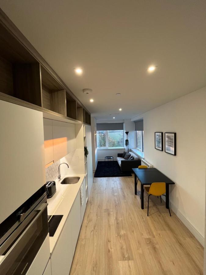 הית'רו Aeropartment & Aerotel, London Heathrow Airport, Terminal 4, Ev Stations & Cheap Parking On Site! מראה חיצוני תמונה
